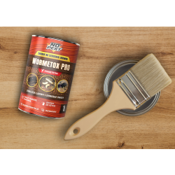 Application de NO PEST Traitement bois 500 ml au pinceau